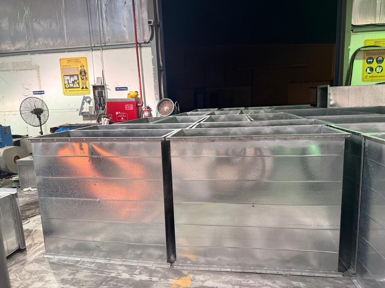 Heavy-gauge duct sections